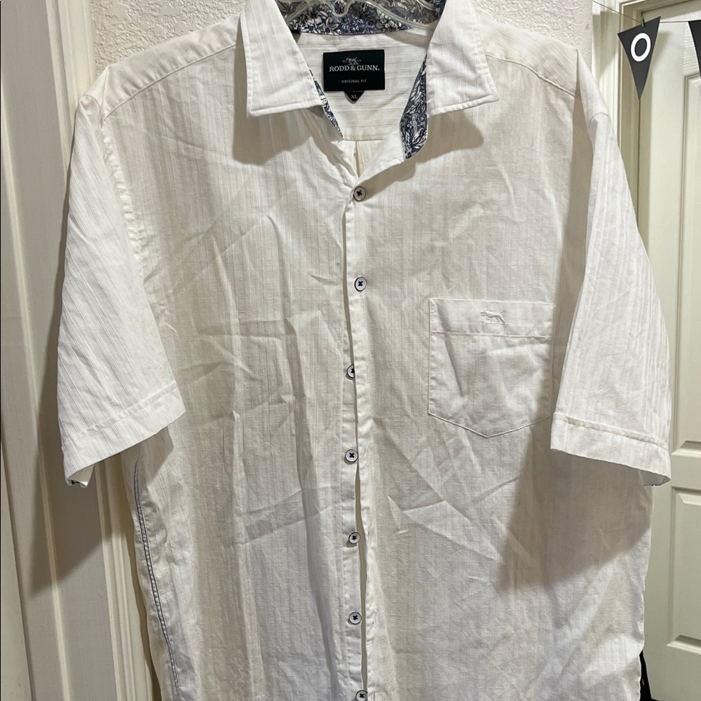 Rodd & Gunn Men's White Linen Short Sleeve Button Down Shirt